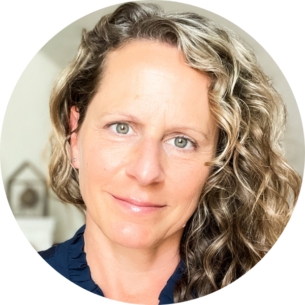 headshot of Tina Hirsig