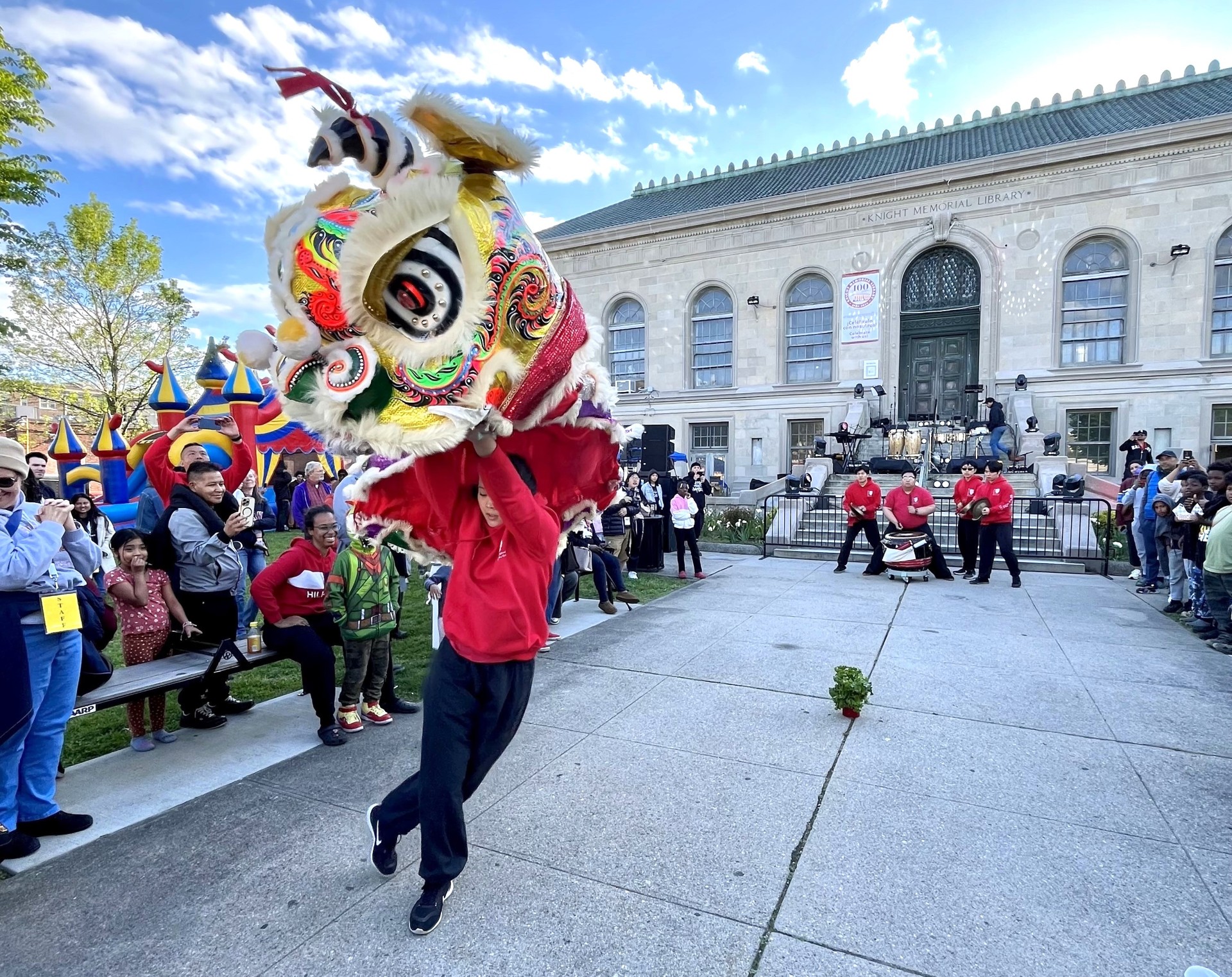 Image of lion dancer